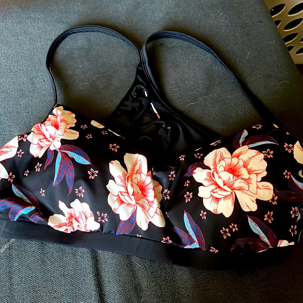 Swim suit top